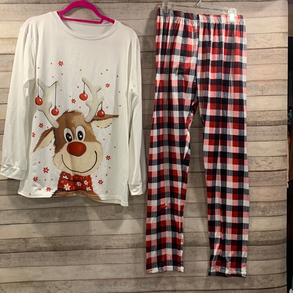 NWOT Rudolph Christmas Pajama Set